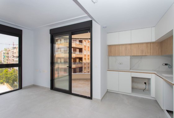 Re-Sale - Apartment - Torrevieja - Beach