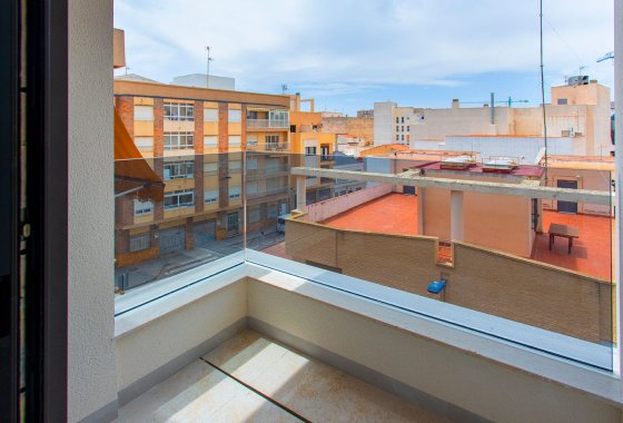 Re-Sale - Apartment - Torrevieja - Beach