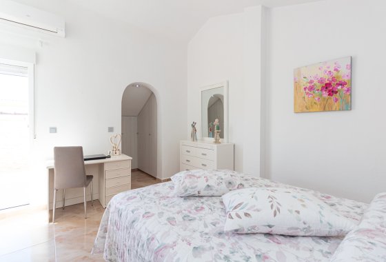 Reventa - Semi - Detached Villa - La Zenia