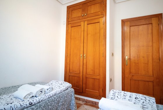 Reventa - Bloque De Cuatro - La Zenia - Villas San Jose