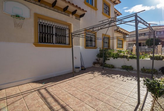 Reventa - Bloque De Cuatro - La Zenia - Villas San Jose