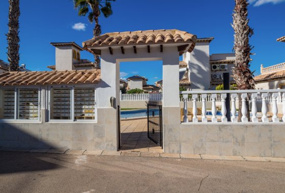 Reventa - Bloque De Cuatro - La Zenia - Villas San Jose