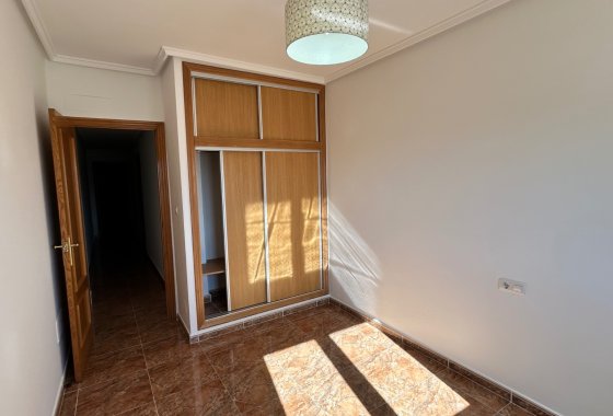 Reventa - Apartamento - Jacarilla - pueblo