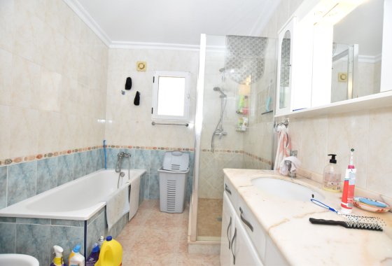 Reventa - Chalet Independiente - Algorfa