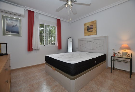 Reventa - Chalet Independiente - Algorfa