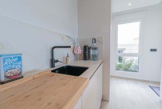 Re-Sale - Detached Villa - Algorfa - La Finca Golf