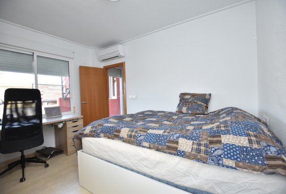 Reventa - Chalet Independiente - Algorfa