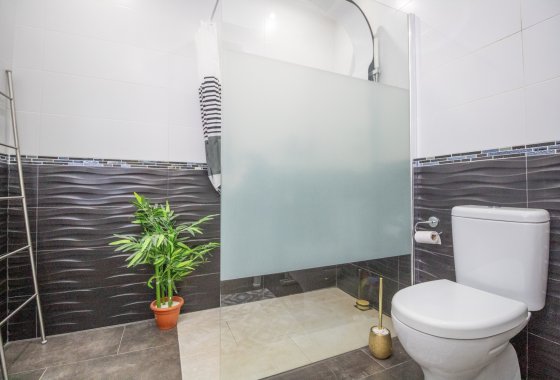 Re-Sale - Semi - Detached Villa - Villamartin - Fortuna