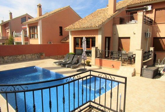 Reventa - Chalet Independiente - Algorfa