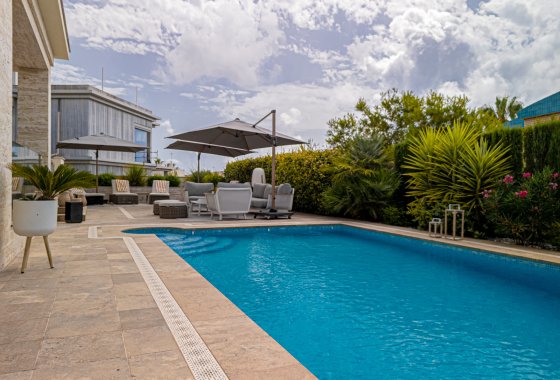 Re-Sale - Detached Villa - La Zenia - Beach