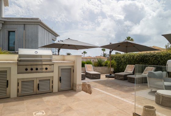 Re-Sale - Detached Villa - La Zenia - Beach