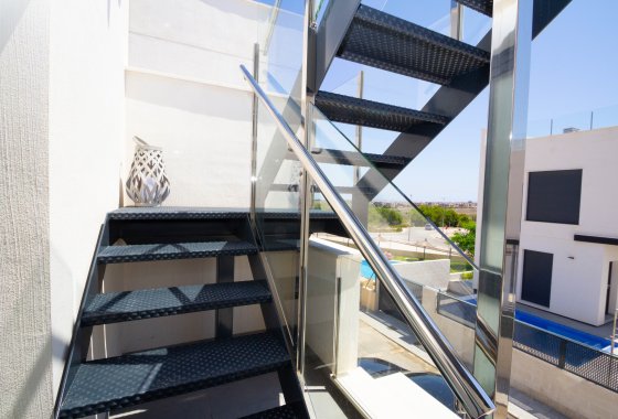 Reventa - Chalet Independiente - Villamartin - Pau 26