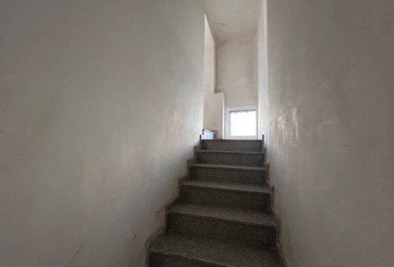 Reventa - Commercial (6) - Jacarilla