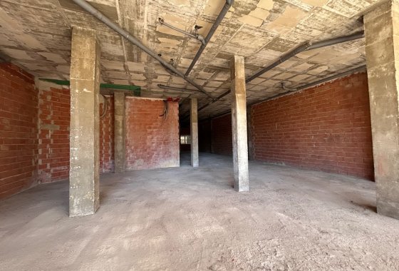 Reventa - Commercial (6) - Jacarilla