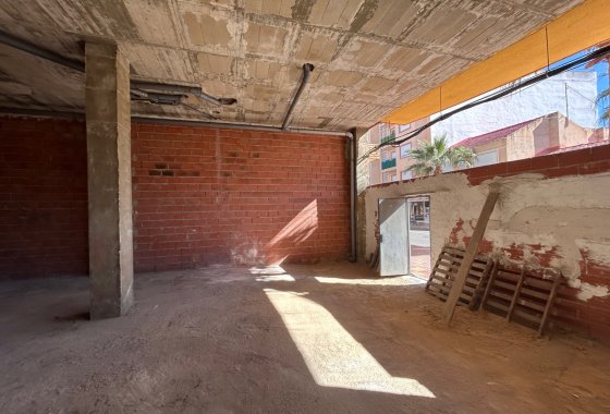 Reventa - Commercial (6) - Jacarilla