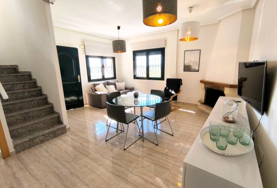 Re-Sale - Semi - Detached Villa - Ciudad Quesada