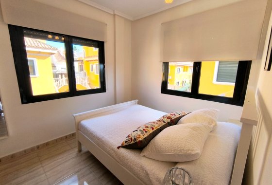 Re-Sale - Semi - Detached Villa - Ciudad Quesada