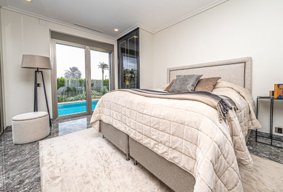 Reventa - Chalet Independiente - La Zenia - Beach