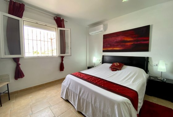 Re-Sale - Detached Villa - Algorfa - Almoradí