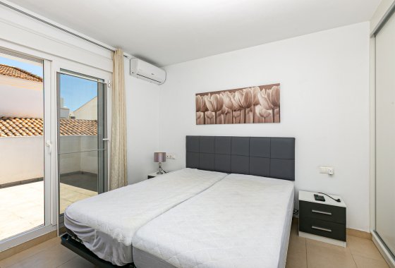 Reventa - Chalet Independiente - La Marina