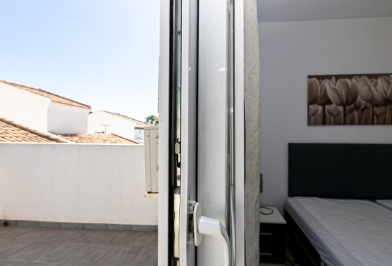 Reventa - Chalet Independiente - La Marina