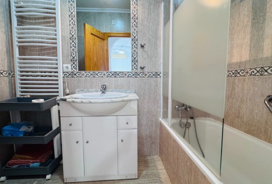 Re-Sale - Townhouse - Daya Nueva