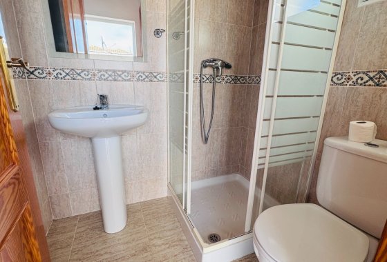 Re-Sale - Townhouse - Daya Nueva