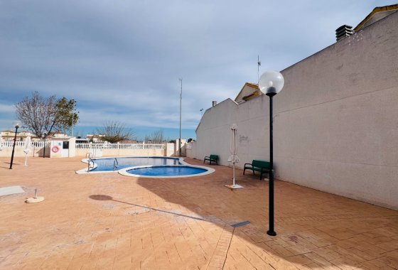 Re-Sale - Townhouse - Daya Nueva