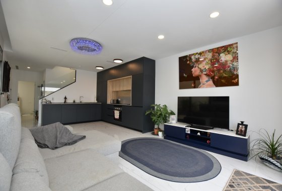 Reventa - Chalet Independiente - Los Montesinos