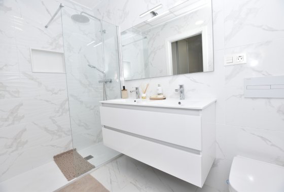 Reventa - Chalet Independiente - Los Montesinos