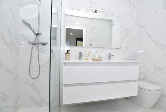 Reventa - Chalet Independiente - Los Montesinos