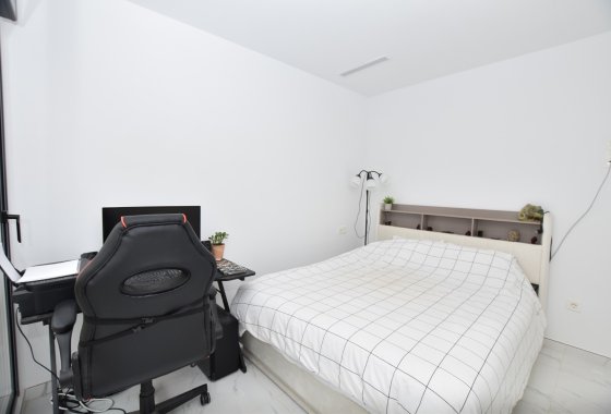 Reventa - Chalet Independiente - Los Montesinos