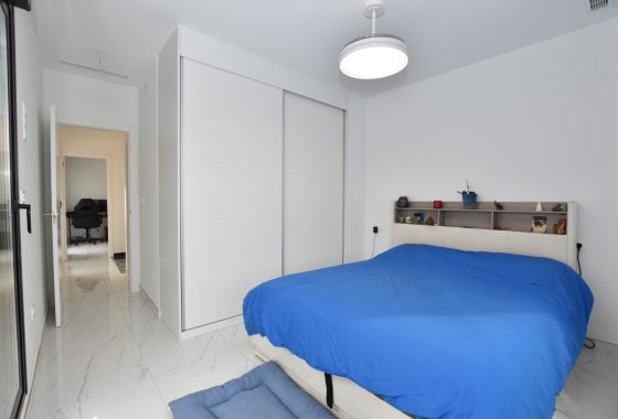 Reventa - Chalet Independiente - Los Montesinos