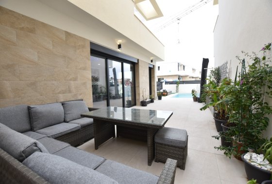 Reventa - Chalet Independiente - Los Montesinos