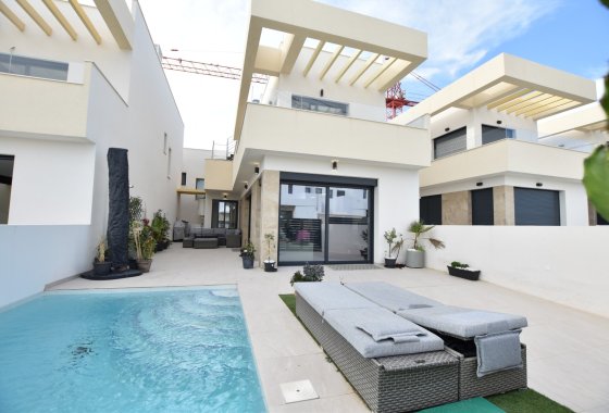 Reventa - Chalet Independiente - Los Montesinos