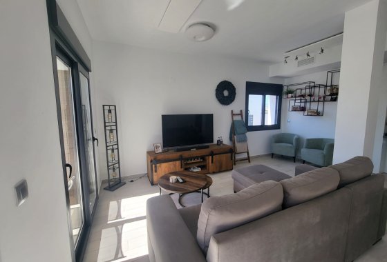 Reventa - Duplex - Daya Vieja