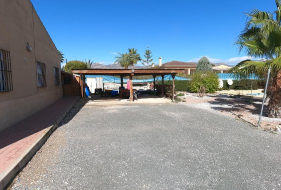 Reventa - Chalet Independiente - Albatera