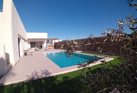 Reventa - Chalet Independiente - Algorfa
