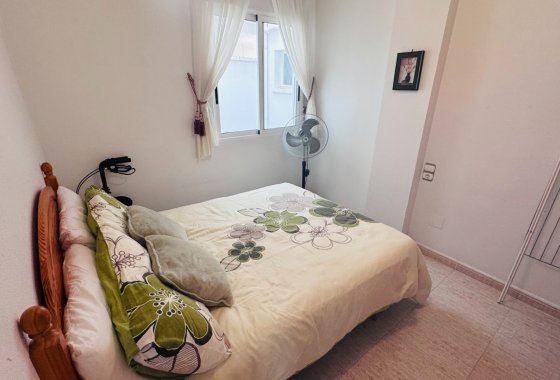 Re-Sale - Apartment - Almoradí