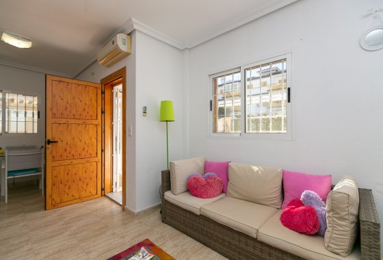 Reventa - Semi - Detached Villa - Mil Palmeras - Riomar