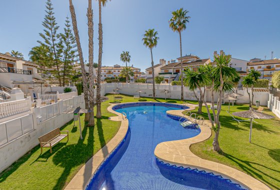 Reventa - Semi - Detached Villa - Mil Palmeras - Riomar