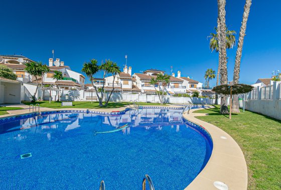 Reventa - Semi - Detached Villa - Mil Palmeras - Riomar