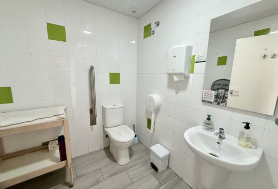 Re-Sale - Commercial - Benijofar