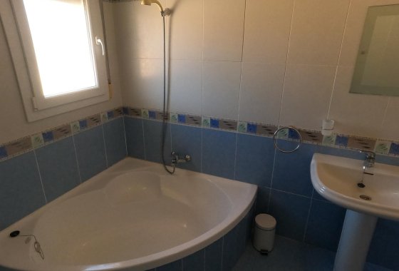 Re-Sale - Detached Villa - Algorfa